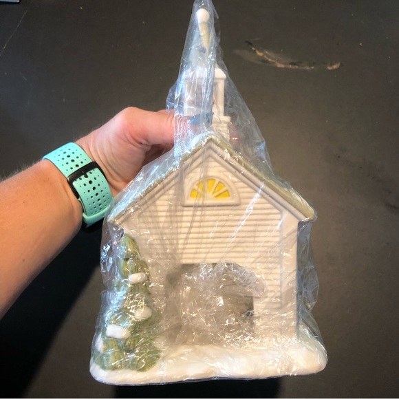 PartyLite The Church Candle Holder Holiday Decor - Picture 3 of 6